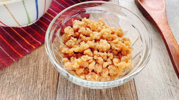 調理師が伝授！黄金比で簡単「鶏そぼろ」の作り方 - macaroni