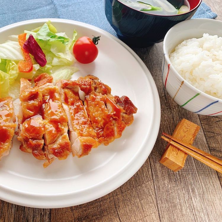 調理師が伝授 ジューシーな鶏肉の照り焼きの作り方 アレンジレシピ Macaroni 調理師が伝授 ジューシーな鶏肉の照り焼きの作り方 アレンジレシピ Macaroni