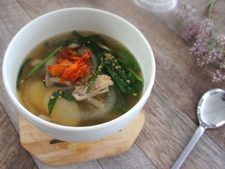 韓国のお雑煮 トックスープ の作り方 人気アレンジ5選 Macaroni