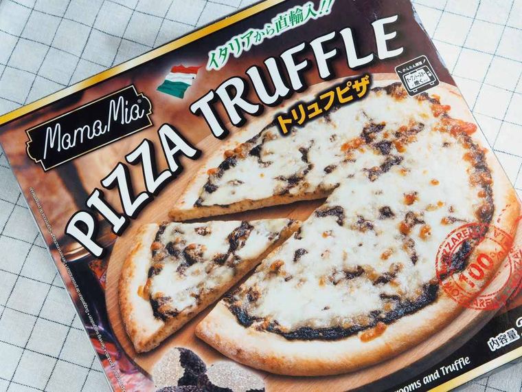 トリュフピザのパッケージ