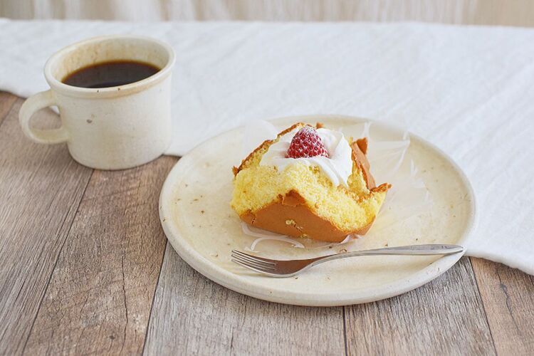 まるでショートケーキ!ローソンに「ふわふ〜わ」すぎる新作スイーツが登場の画像