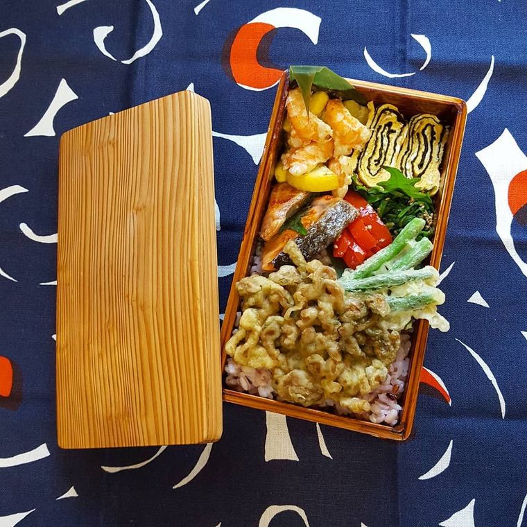 四角いお弁当