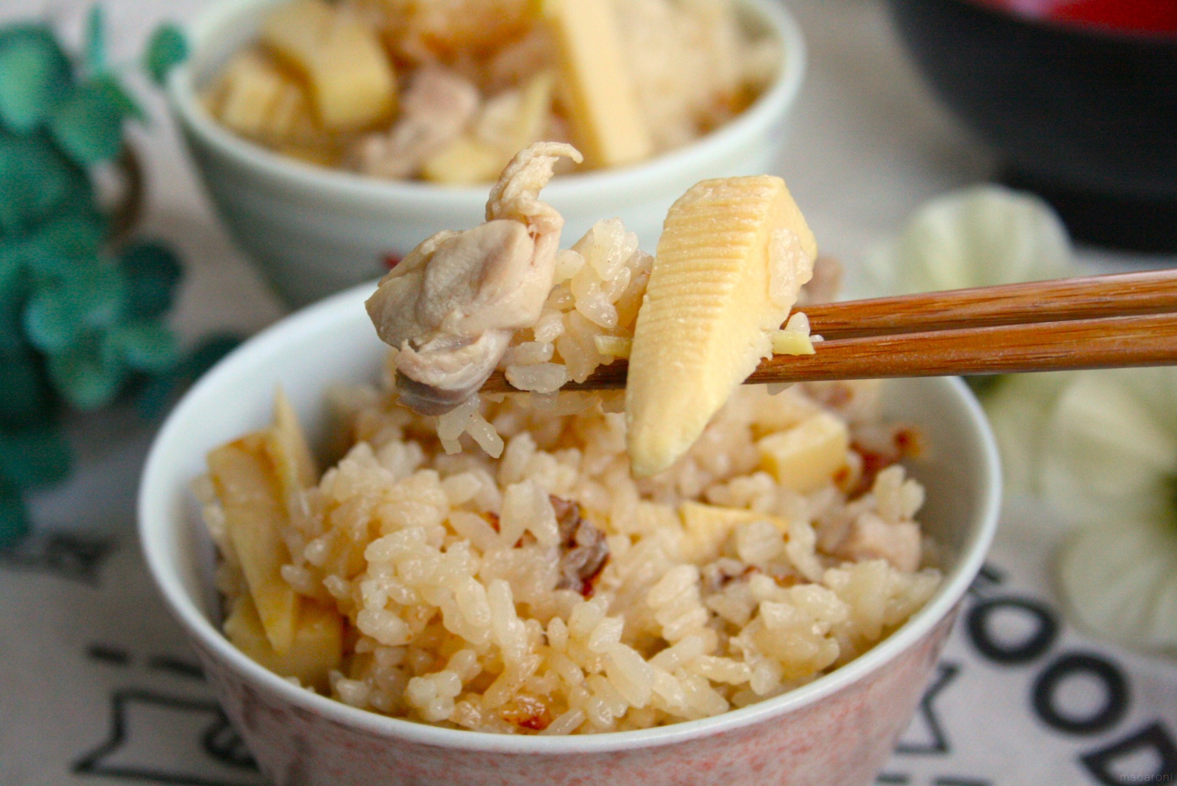 旨み広がる！「鶏肉とたけのこの炊き込みごはん」。簡単に極上の味わい