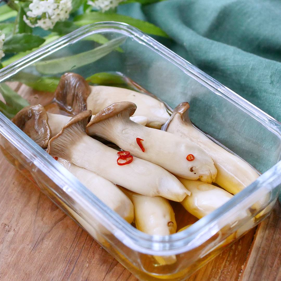 エリンギ料理の新定番！手軽に楽しむ絶品レシピ30選 - macaroni