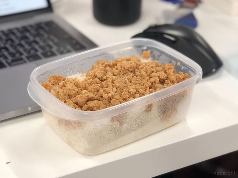 23時に何食べてる?ヘルシーだけじゃ満足できない編集部員のリアル夜食の画像