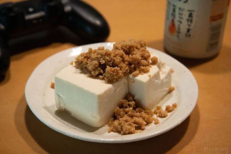 23時に何食べてる?ヘルシーだけじゃ満足できない編集部員のリアル夜食の画像