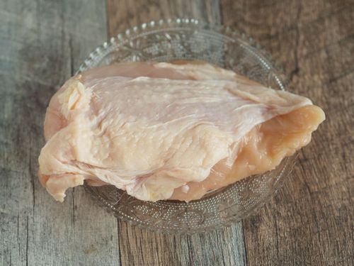 皮をパリパリに 鶏肉の上手な焼き方 4つのコツ Macaroni