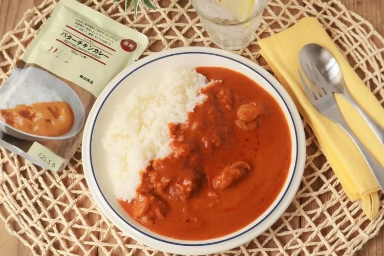 無印良品の初代「バターチキンカレー」が復刻!ファンが食べ比べてみたの画像