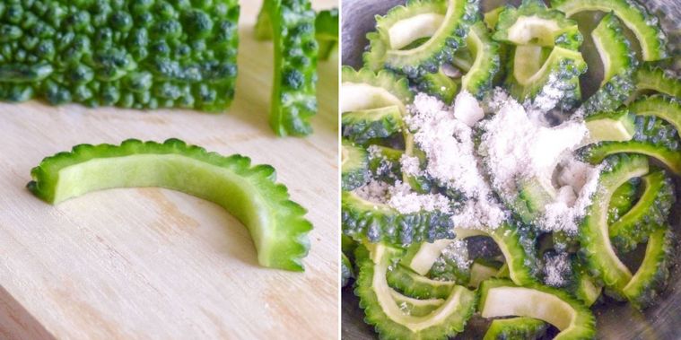 ゴーヤの下処理をしている様子