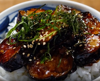 【作り方】なすの甘辛照り焼き丼