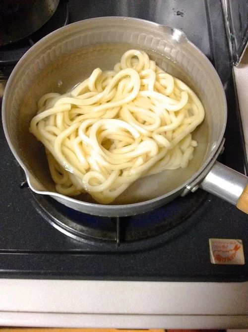 すぐに温まれる お家で グリーンカレーうどん を作ってみました Macaroni