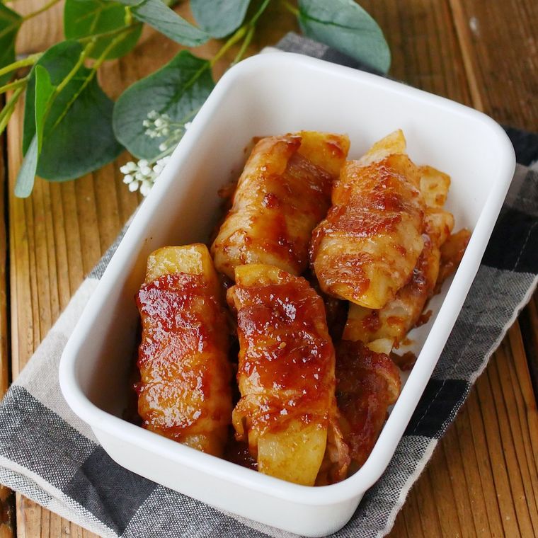 保存容器に入った照り焼き肉巻きポテト