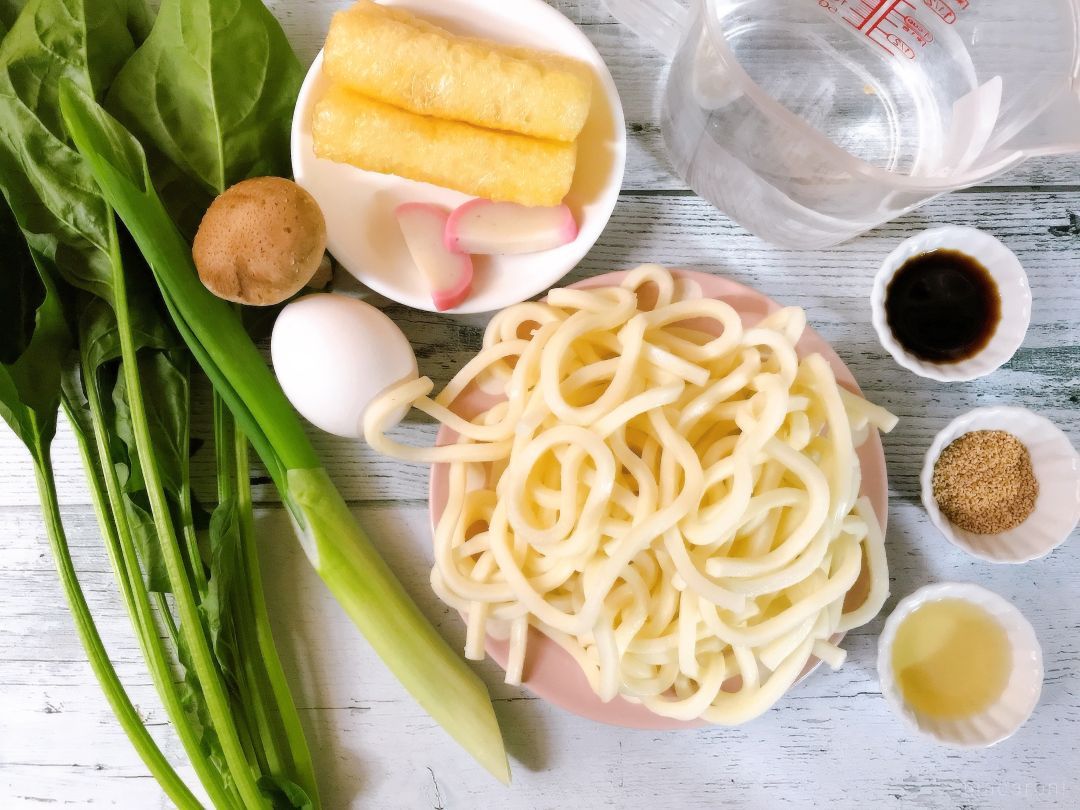 からだの芯までポカポカ♪ 「鍋焼きうどん」の作り方・レシピの画像