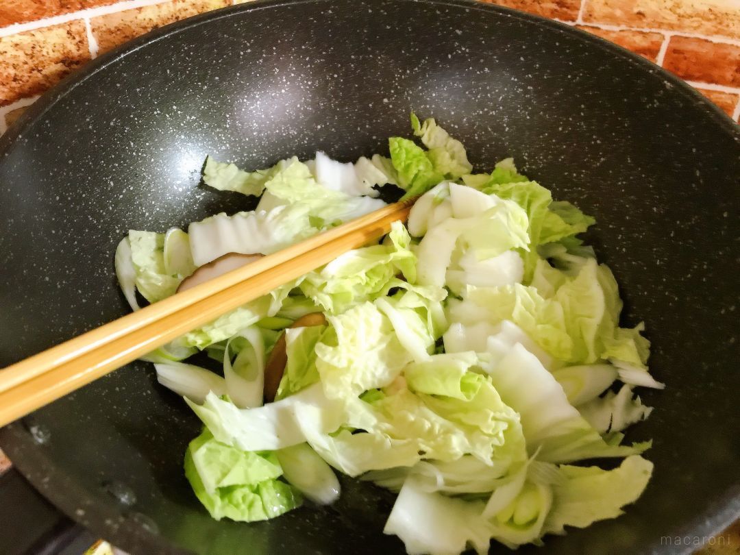 冬のごちそう鍋が丼ぶりに！「すき焼き丼」の作り方・レシピの画像