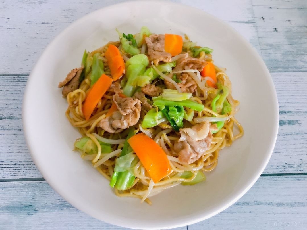 おふくろの味？それとも屋台の味？愛される「ソース焼きそば」の作り方の画像