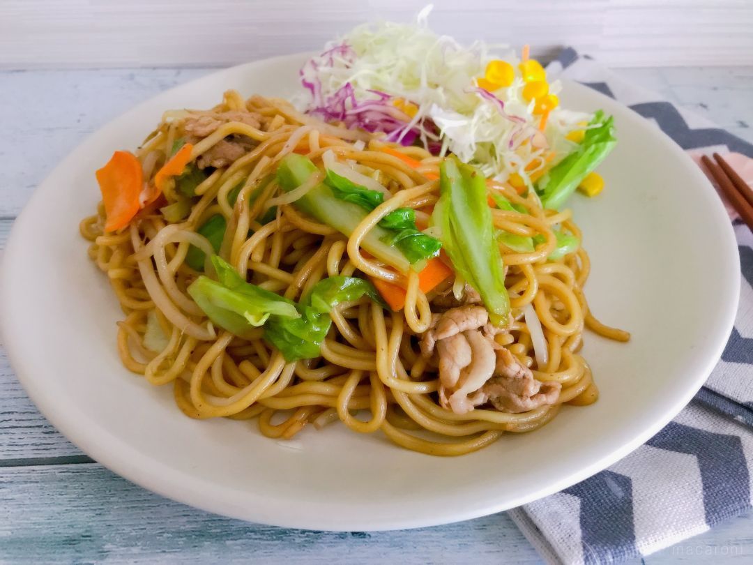 おふくろの味？それとも屋台の味？愛される「ソース焼きそば」の作り方の画像