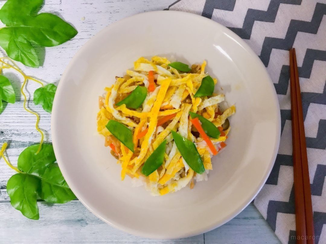 食卓に花が咲く♪ 「五目寿司」の基本レシピ。ちらし寿司との違いは？の画像