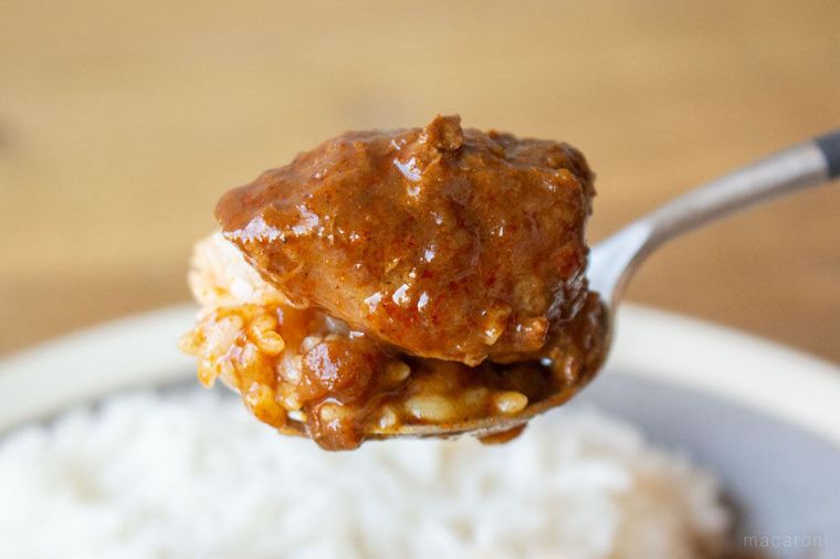 レトルトカレー界に激震!日本最大級の塊肉入り「三右衛門カレー」がマニアを唸らすの画像