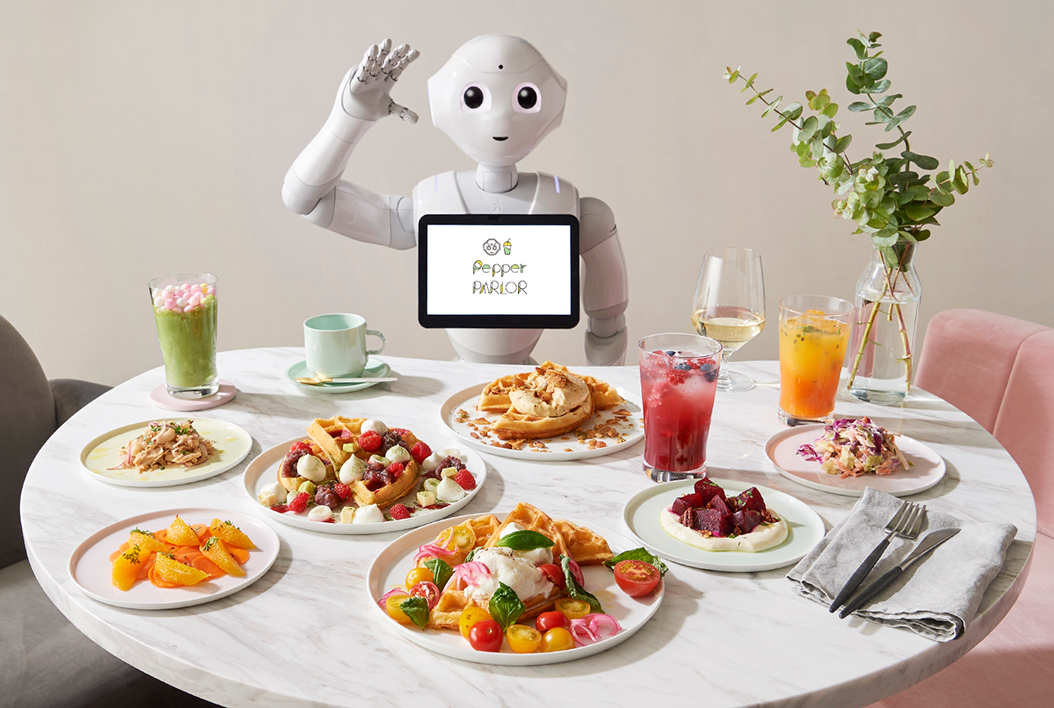 Pepperが相席!未来型カフェ「ペッパーパーラー」で衝撃体験【東急プラザ渋谷】の画像