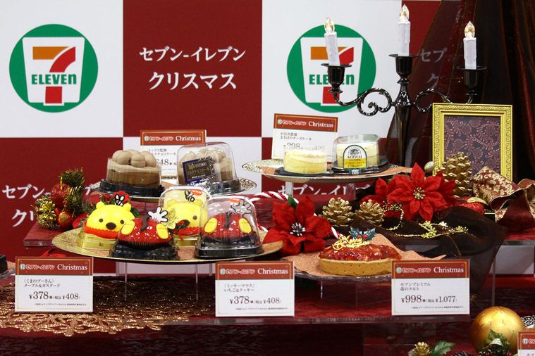 有名店監修のケーキも!気軽に買えるセブンイレブンのクリスマススイーツの画像