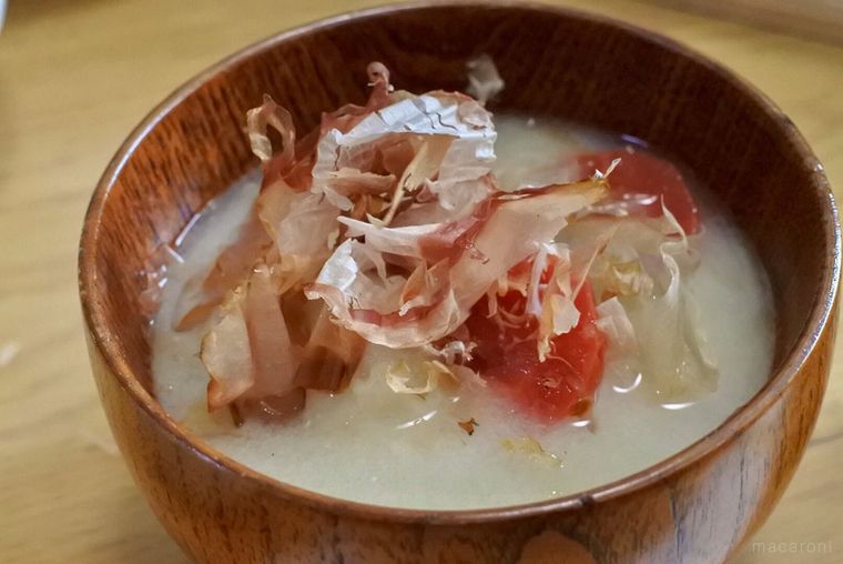 具材やアレンジいろいろ。編集部5人の「我が家のお雑煮」の画像