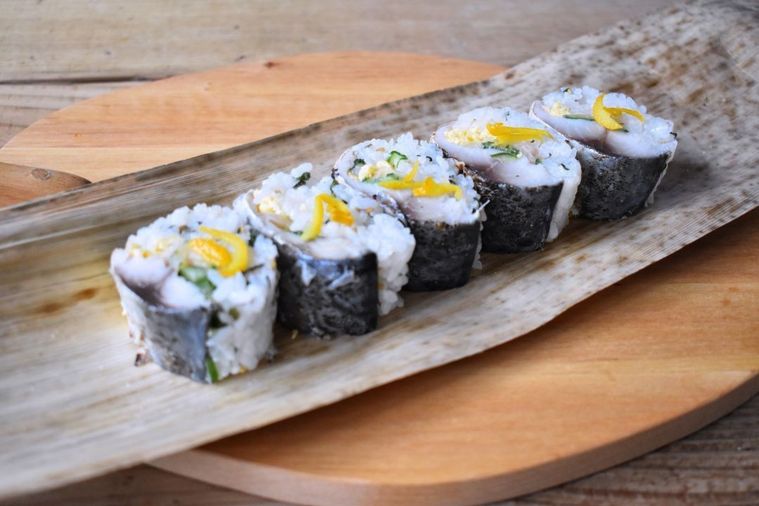 華やかなのに意外と簡単。大人も嬉しい「4つの寿司弁当」アイデアの画像