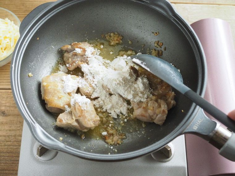 松屋の定食で話題沸騰!注目のジョージア料理「シュクメルリ」を完全再現の画像