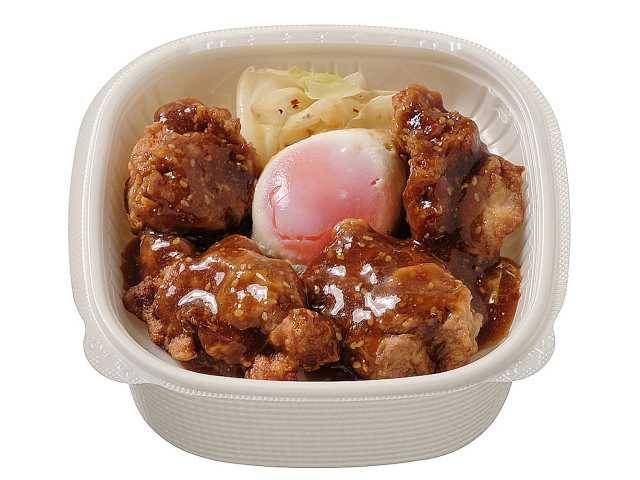 やみつきニンニク醤油の温玉唐揚げ丼