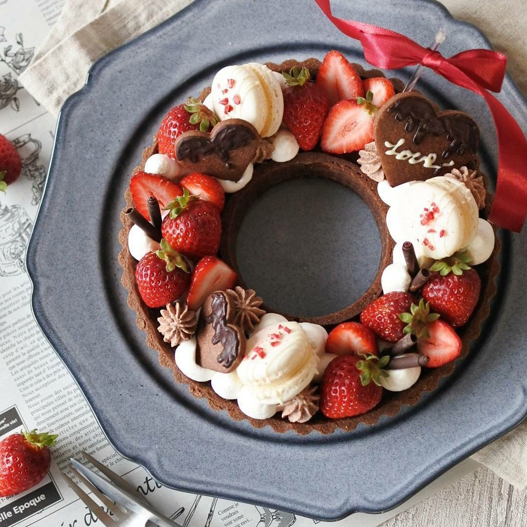 バレンタインに。美味しそうな森のタルトケーキリース バレンタインに。美味しそうな森のタルトケーキリース バレンタインに