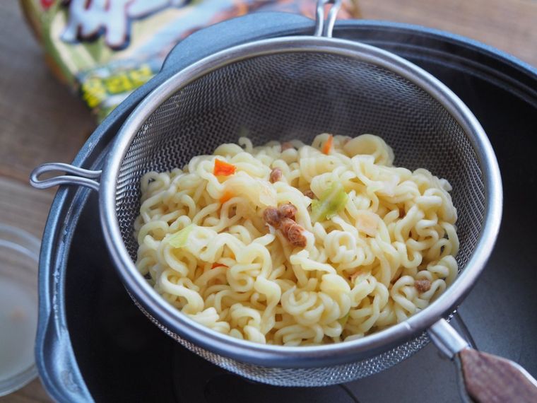 ゆであがった麺