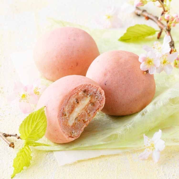 人気の生チョコに “桜味” が登場!ロイズの桜スイーツで春を先取り♪の画像