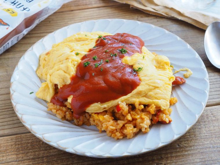 奇跡のタッグ!新・万能調味料「カレーケチャップ」は、かけるだけで敵なしの味の画像