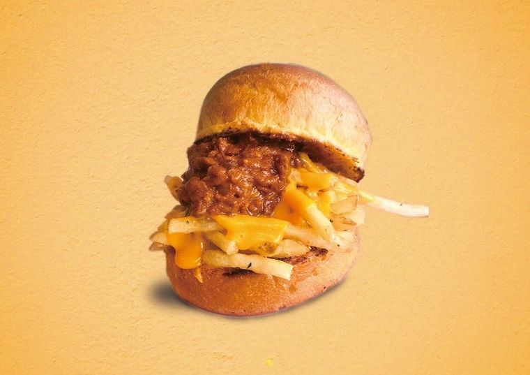 フライドポテトが主役「フライドポテトバーガー」が原宿表参道で期間限定販売!の画像