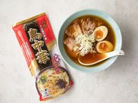 禁断のマヨみ…！大阪限定「マヨらーめん」はインスタント麺界の