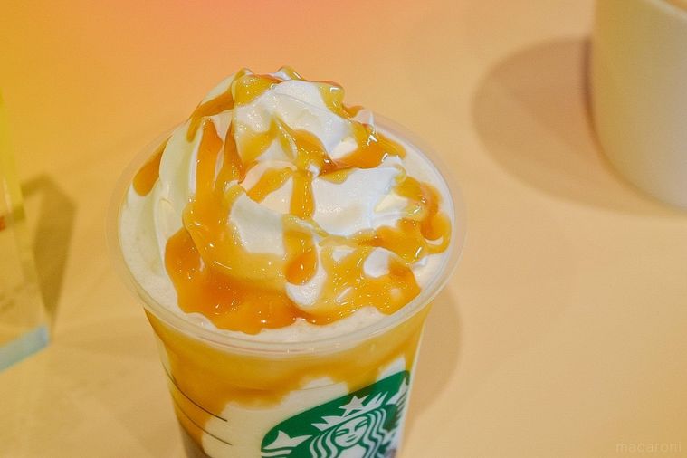 スターバックスのバタースコッチコーヒージェリーフラペチーノ®の上部アップ