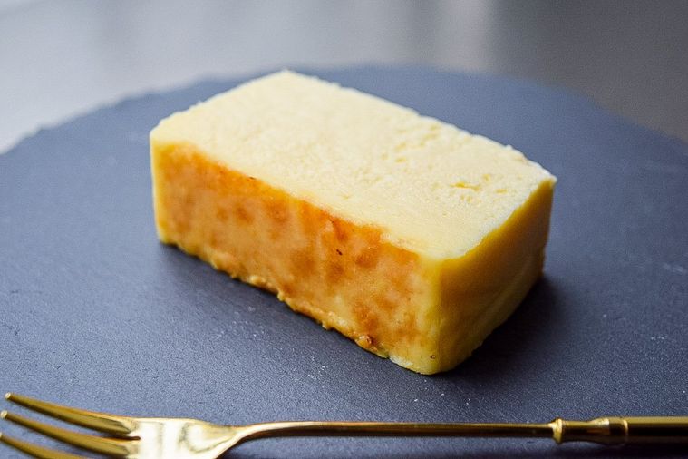 チーズケーキの最終形!? 秋葉原の「テリーヌバスクチーズケーキ」を実食!の画像