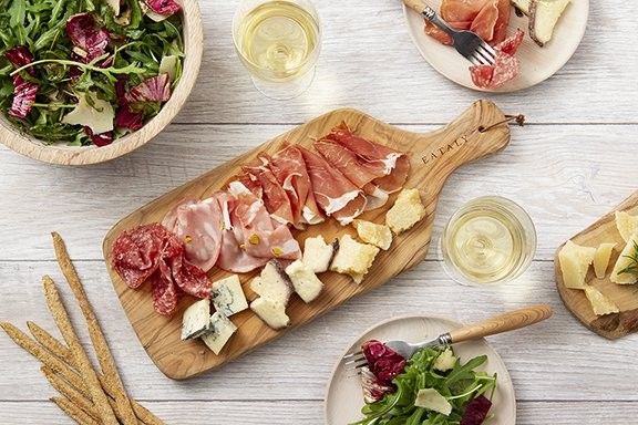 本格イタリアンマーケット「EATALY HARAJUKU」が原宿駅前にオープンの画像