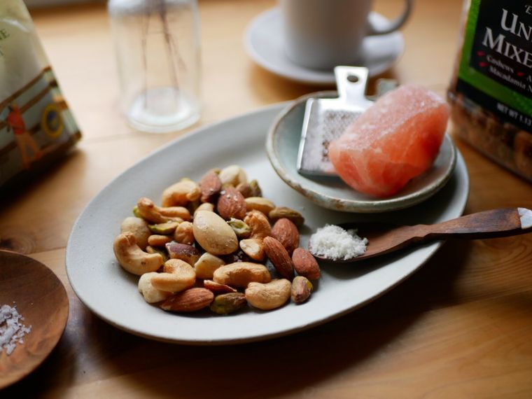 有塩派 無塩派 コストコ ミックスナッツ の魅力を実食レビュー 2ページ目 Macaroni