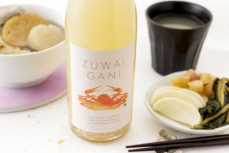 ズワイガニ味のお酒誕生!ホット専用のリキュール「ZUWAIGANI」発売中の画像