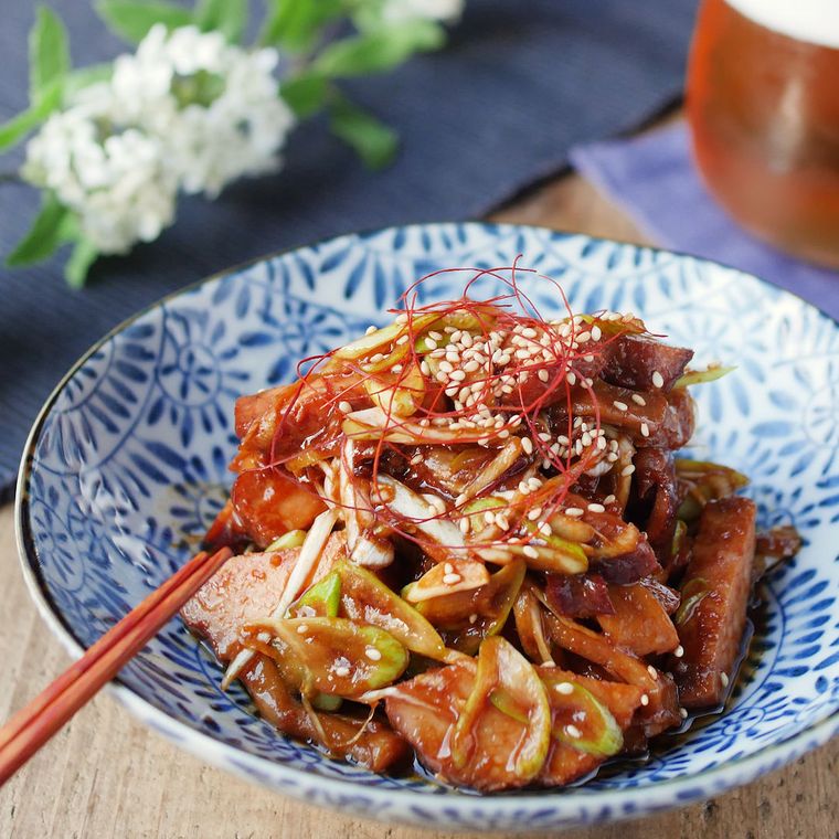 長ねぎとチャーシューのピリ辛和え