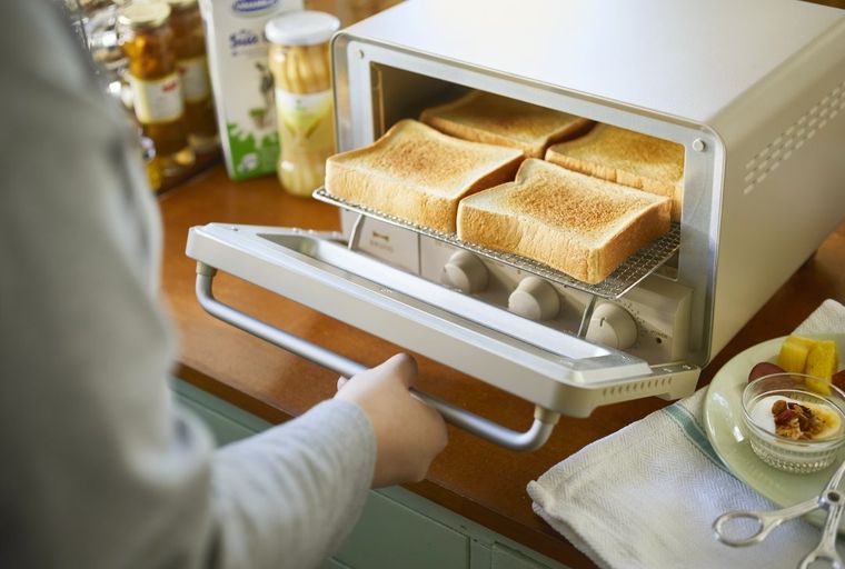 コンパクトで使い勝手抜群。ブルーノから4枚焼きトースターが新発売!の画像
