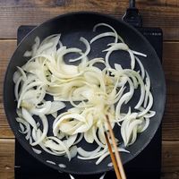 【作り方】きのこと豚肉のトマト煮