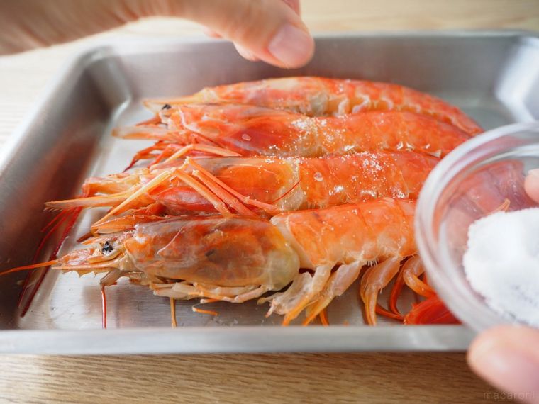 フライパンで簡単 パリッと香ばしい 海老の塩焼き レシピ Macaroni