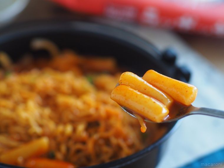SNSで噂の韓国B級グルメ!「ラッポッキ」をおいしく食べる方法の画像