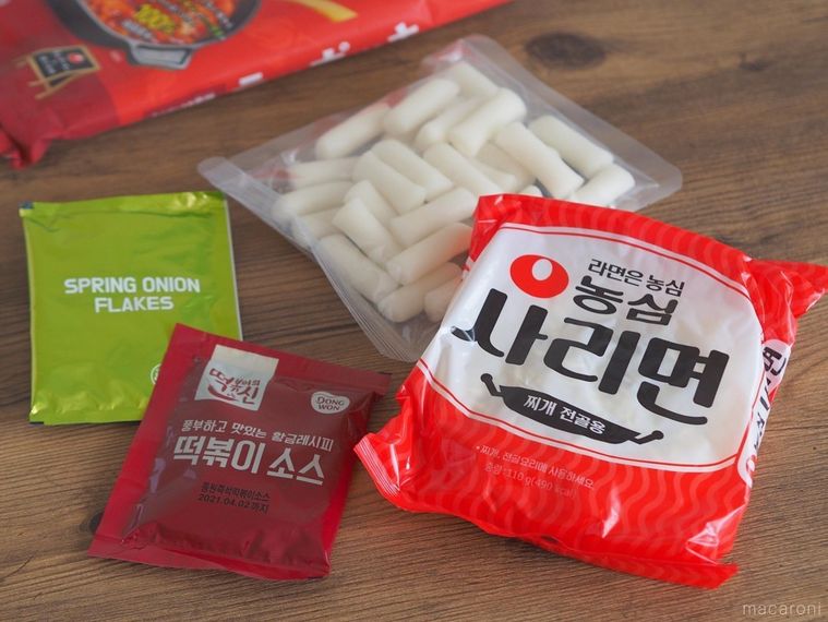 SNSで噂の韓国B級グルメ!「ラッポッキ」をおいしく食べる方法の画像