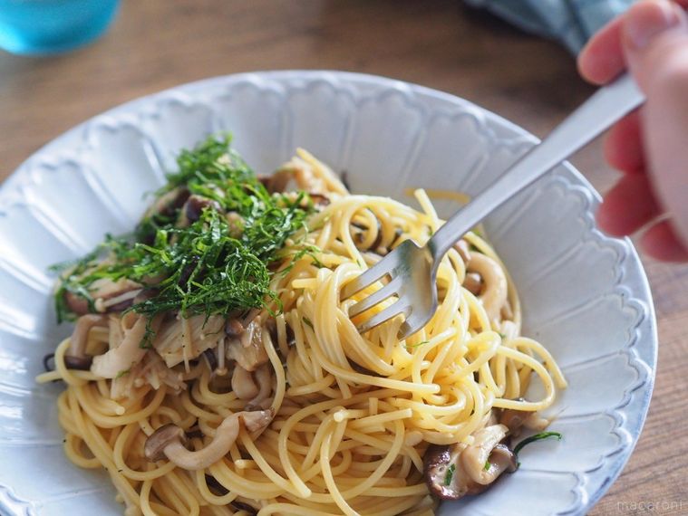 名店sioのシェフが伝授!きのこと塩昆布で「無限パスタ」の作り方の画像