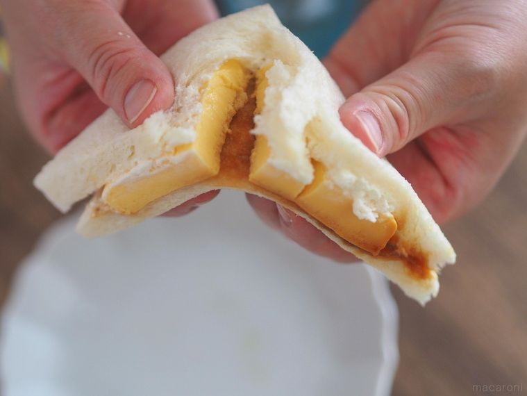 ローソンの新作パン!「濃厚プリンサンド」でワンハンド喫茶店が叶うの画像