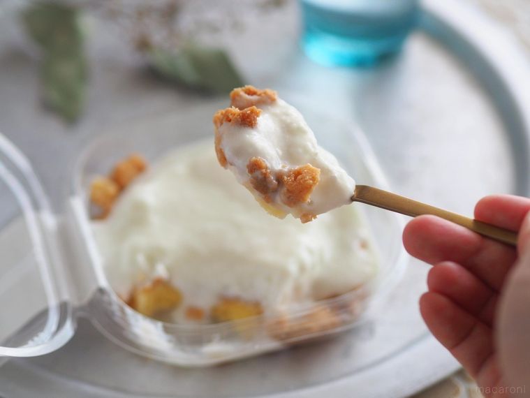 おうち贅沢。ローソン「ふわしゅわとろり スフレパンケーキ」は仕上げが肝心!の画像