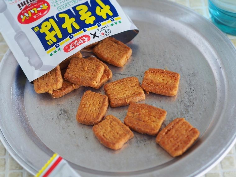 やきそばの圧勝…!? ホームパイ×ペヤング味がおやつ界に革命を起こしそうの画像