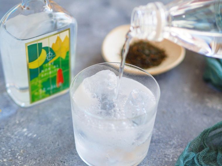 日本初のノンアルスピリッツ「のん」を試飲レポ!モクテルの世界が開花するの画像